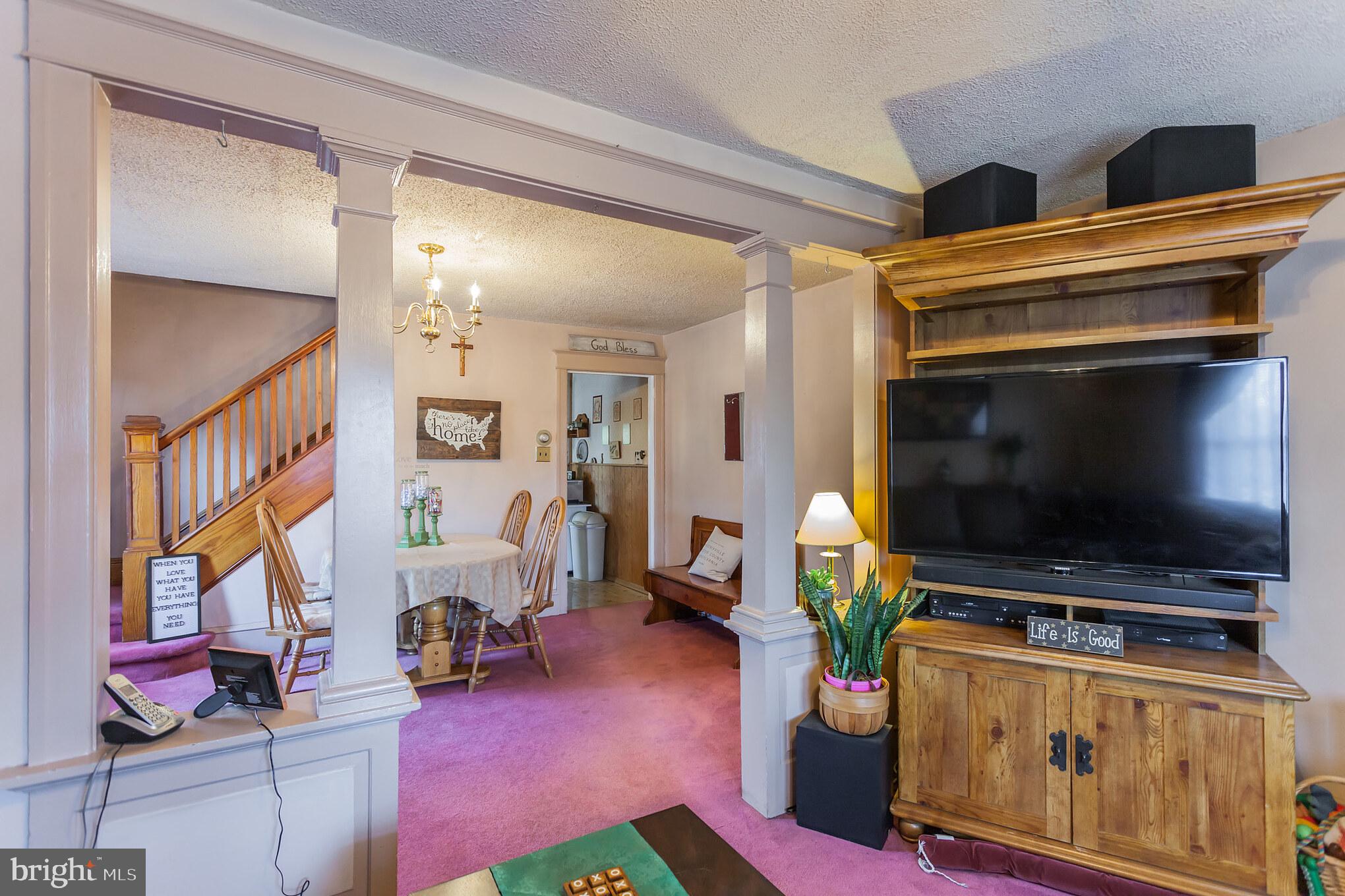 465 Nutt Road Phoenixville, PA 19460 - Photo 2 of 24 Living Room