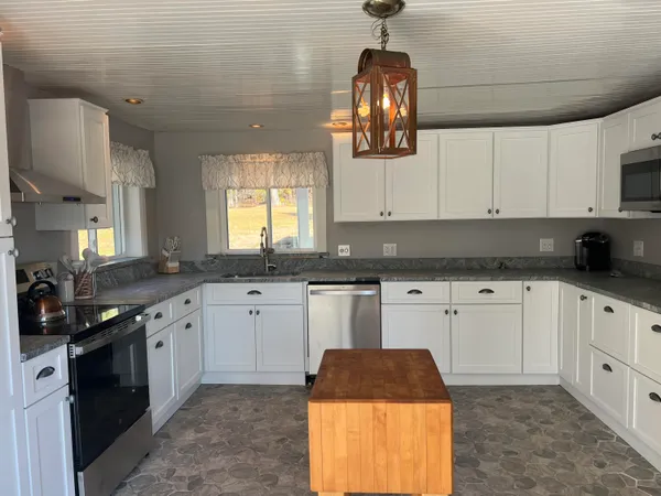 $899,000 | 761 Sunday River Road, Newry, ME 04261
