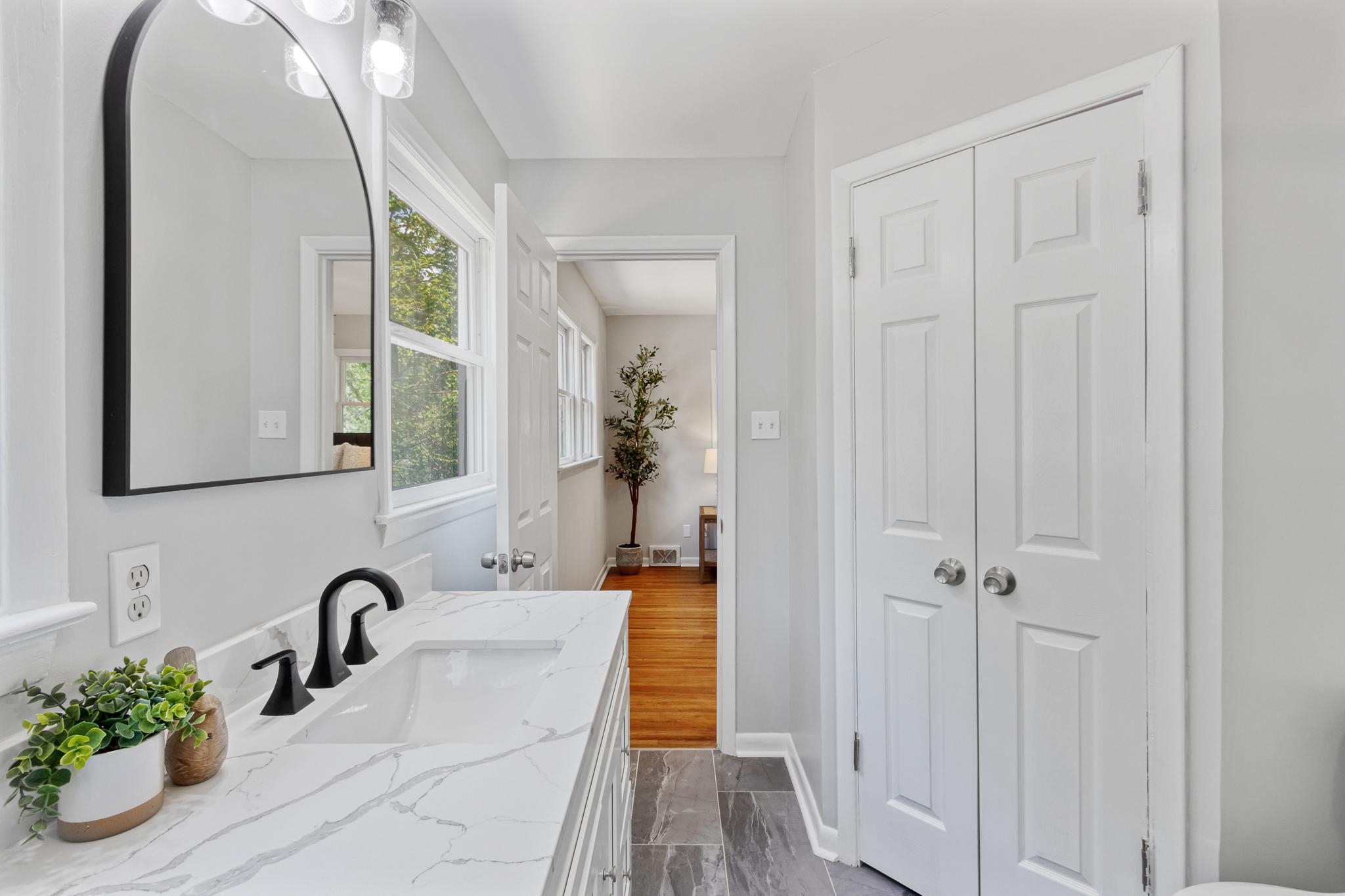 5504 Normandy Road Memphis, TN 38120 - Photo 23 of 34