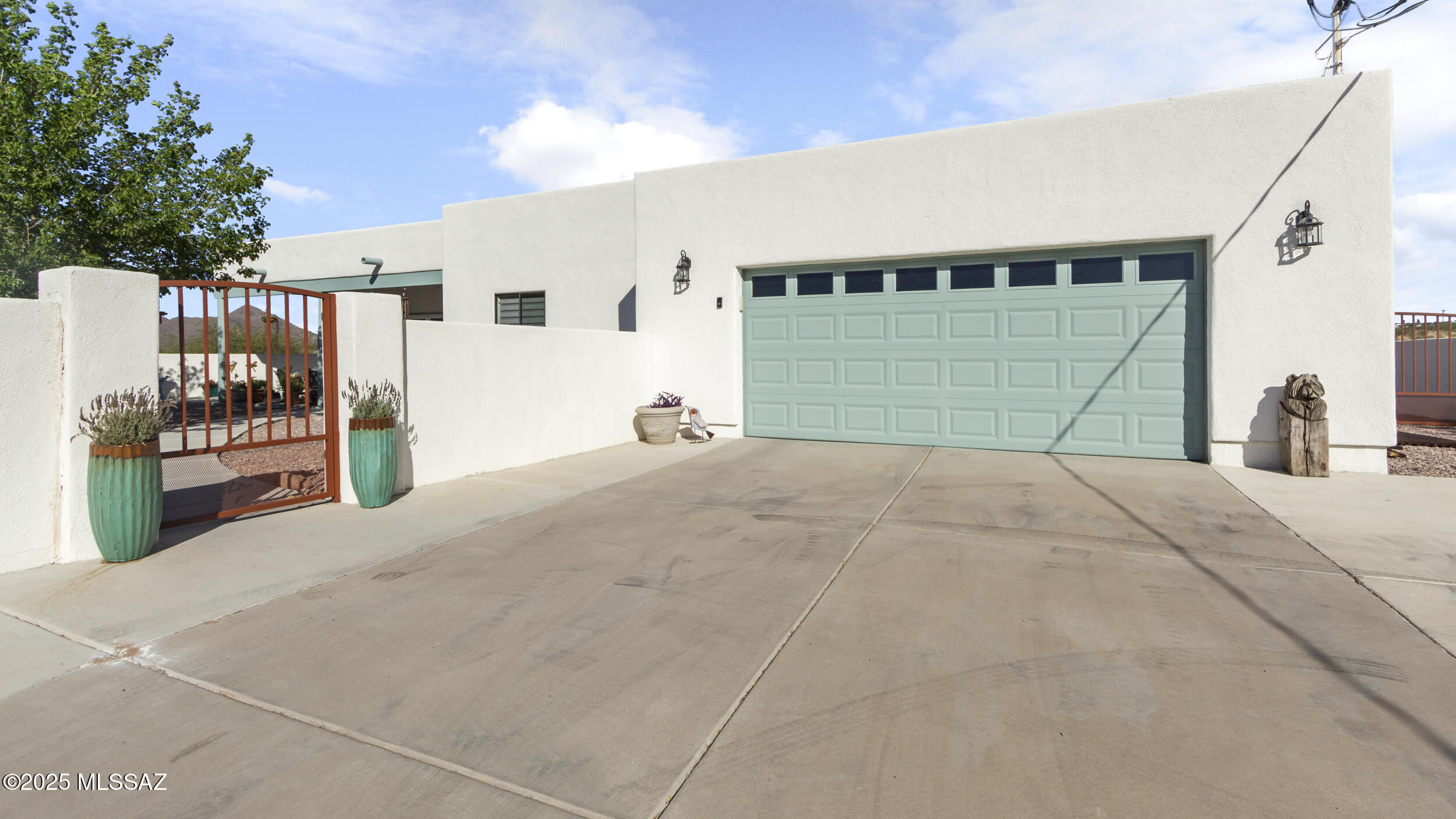 641 Calle Lukas Rio Rico, AZ 85648 - Photo 4 of 51