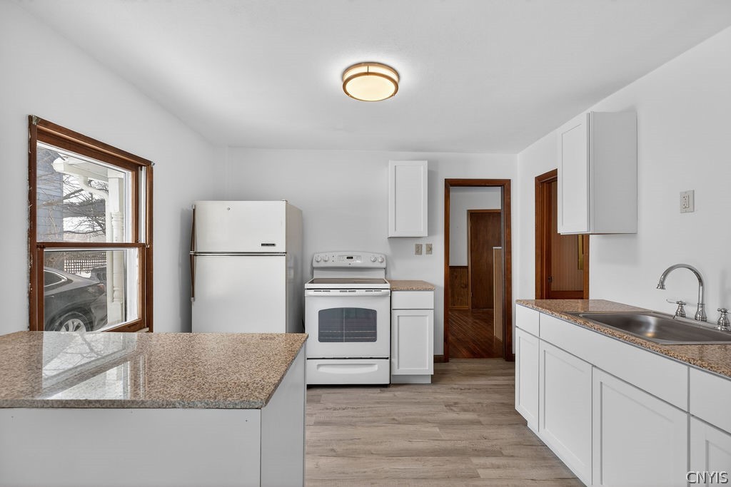 153 West Seneca Street Manlius, NY 13104 - Photo 13 of 38