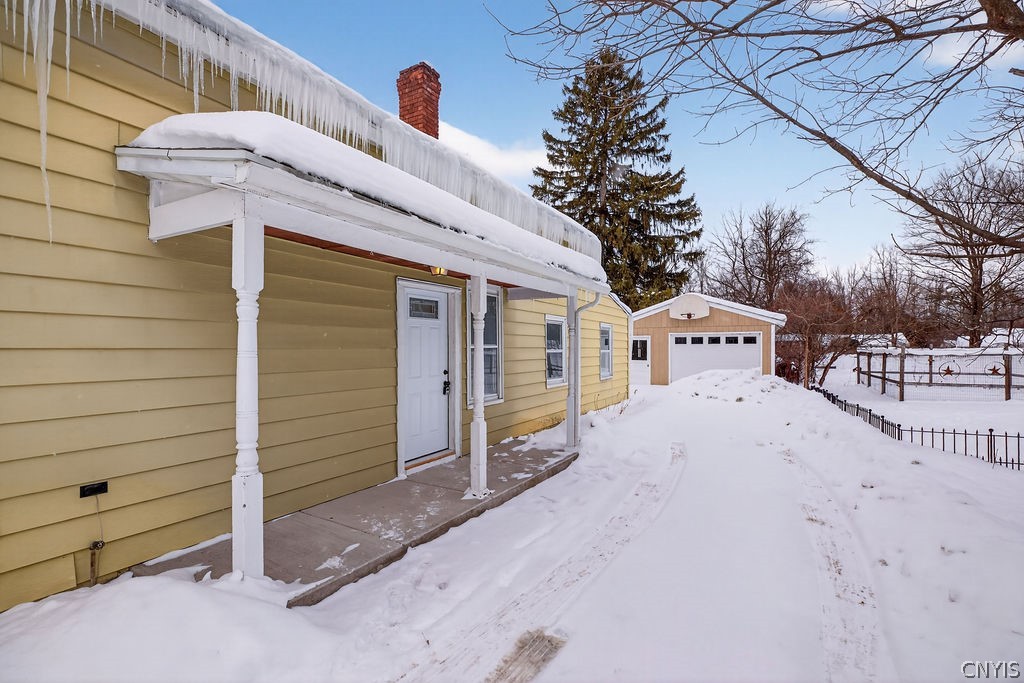 153 West Seneca Street Manlius, NY 13104 - Photo 2 of 38