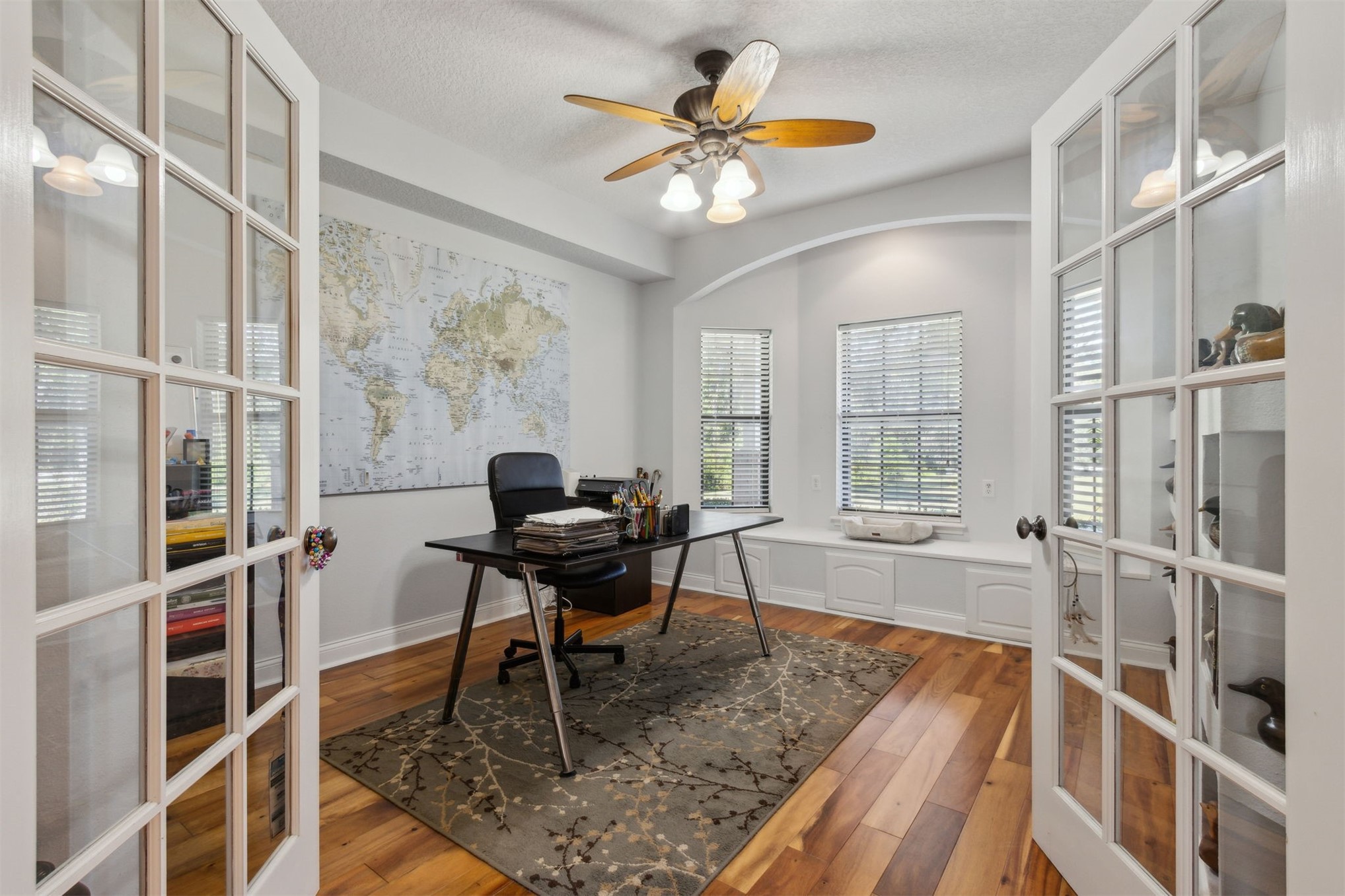 87377 Raddin Road Yulee, FL 32097 - Photo 36 of 75 a work room with furniture and a rug