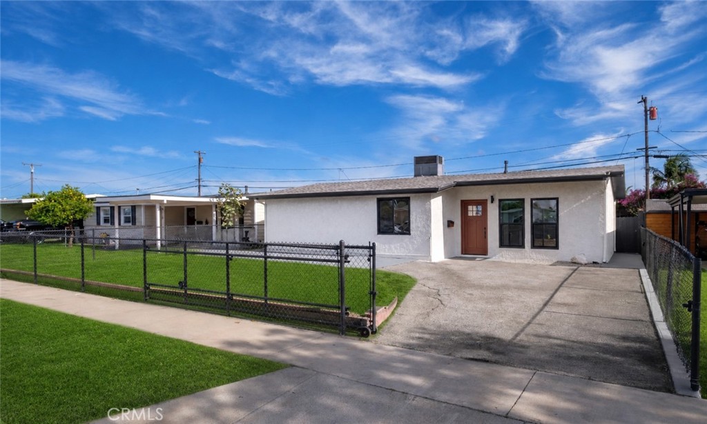173 West 232nd Place Carson, CA 90745 - Photo 1 of 21