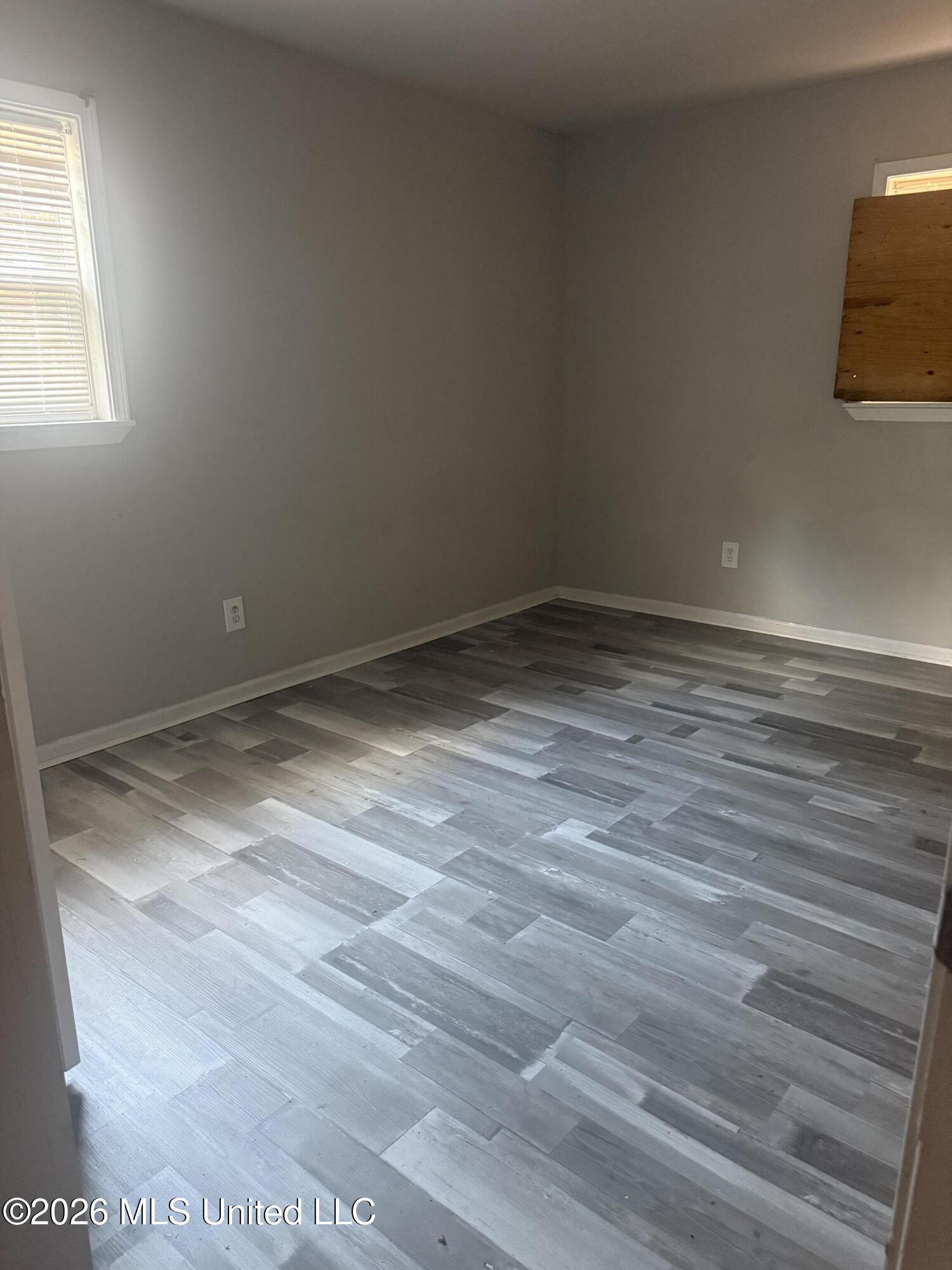 905 Raymond Road Jackson, MS 39204 - Photo 4 of 12 BR2