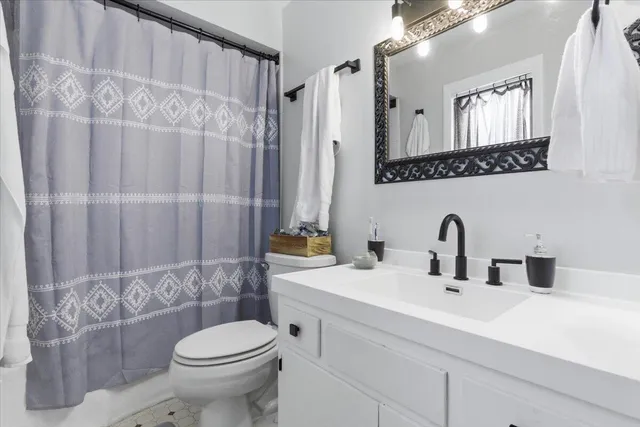 $250,000 | 6630 37th Avenue, Kenosha, WI 53142