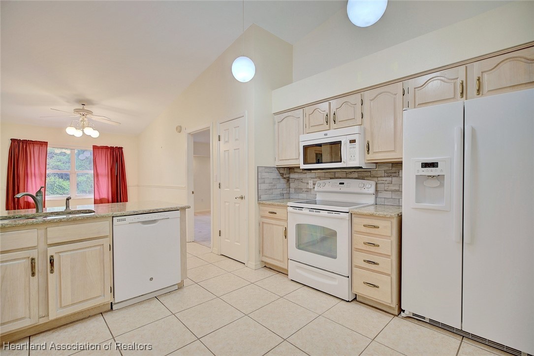2900 Thunderbird Road Sebring, FL 33872 - Photo 11 of 38 Gallery Image 11