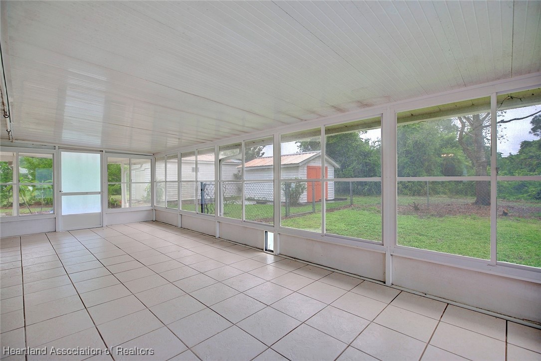 2900 Thunderbird Road Sebring, FL 33872 - Photo 19 of 38 Gallery Image 19