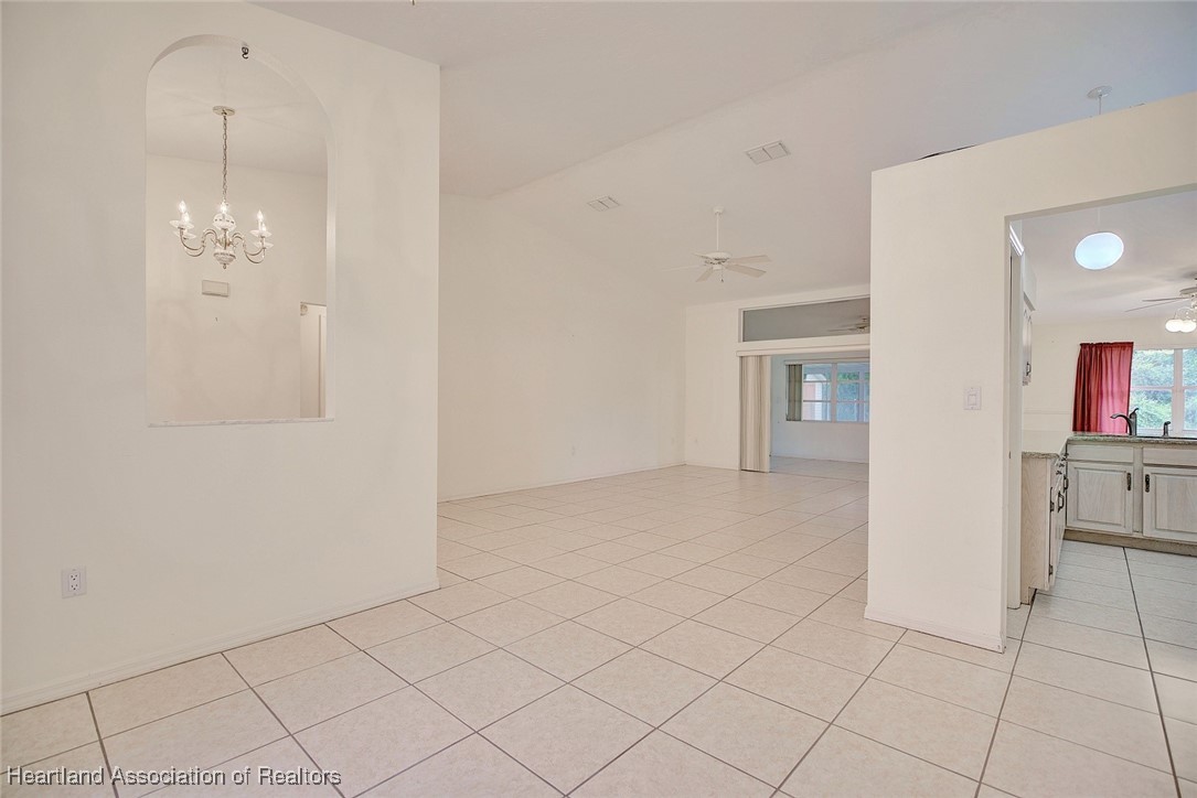 2900 Thunderbird Road Sebring, FL 33872 - Photo 10 of 38 Gallery Image 10