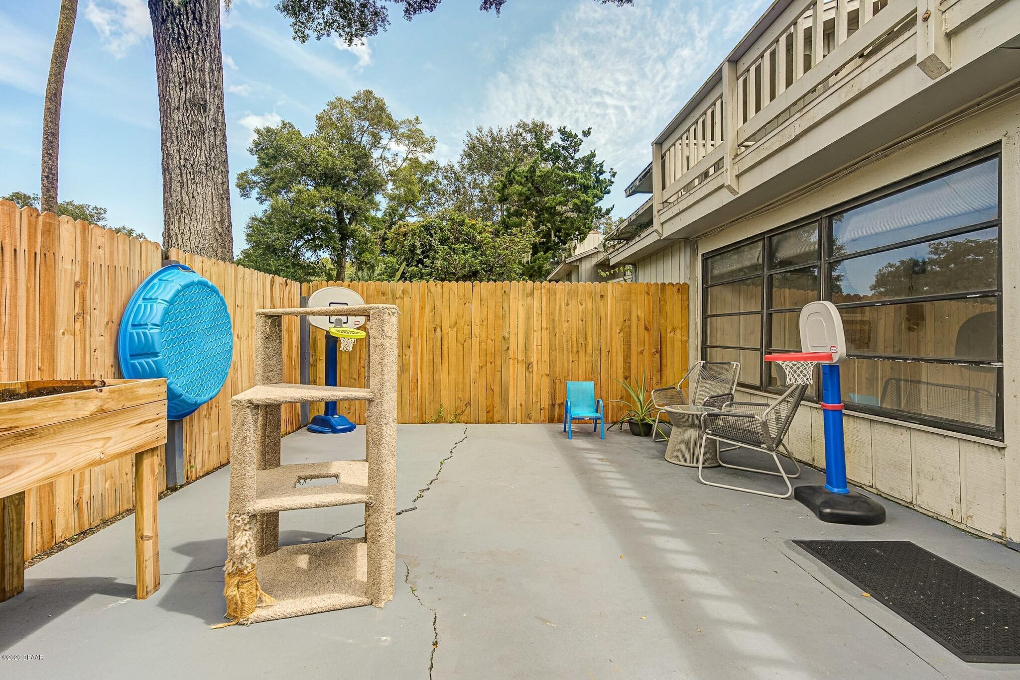 26 Oakwood Ormond Beach Ormond Beach, FL 32174 - Photo 32 of 35 Patio Fenced