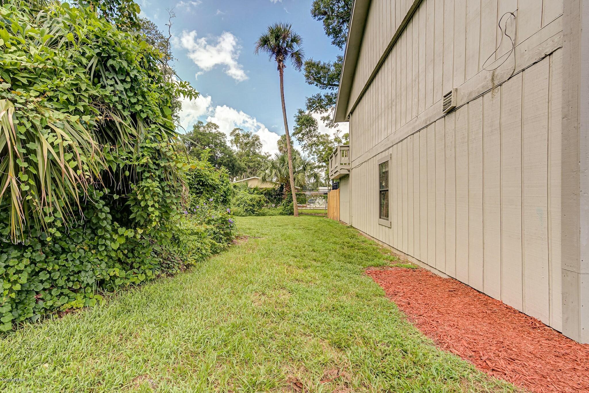 26 Oakwood Ormond Beach Ormond Beach, FL 32174 - Photo 33 of 35 Exterior Side