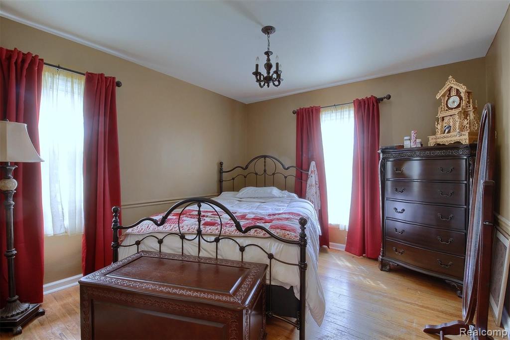 18351 Stephens Eastpointe, MI 48021 - Photo 13 of 31 Gallery Image 13