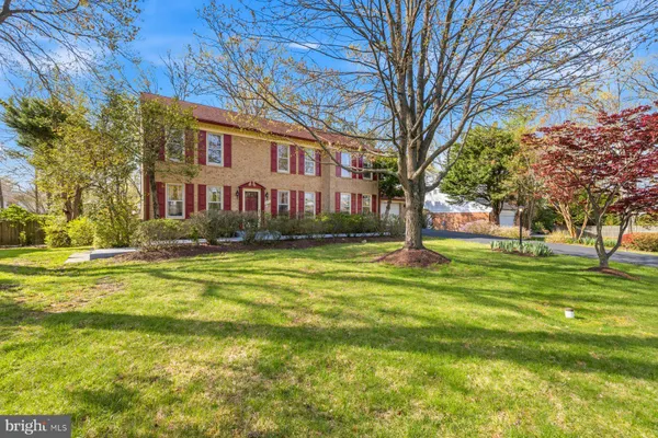 $1,367,000 | 9916 Glenolden Drive, Rockville, MD 20854