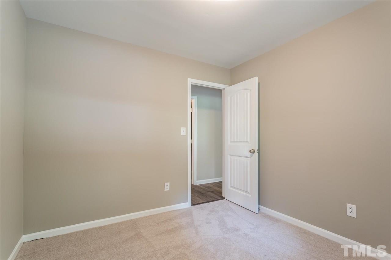 5513 Roslyn Road Durham, NC 27712 - Photo 14 of 24