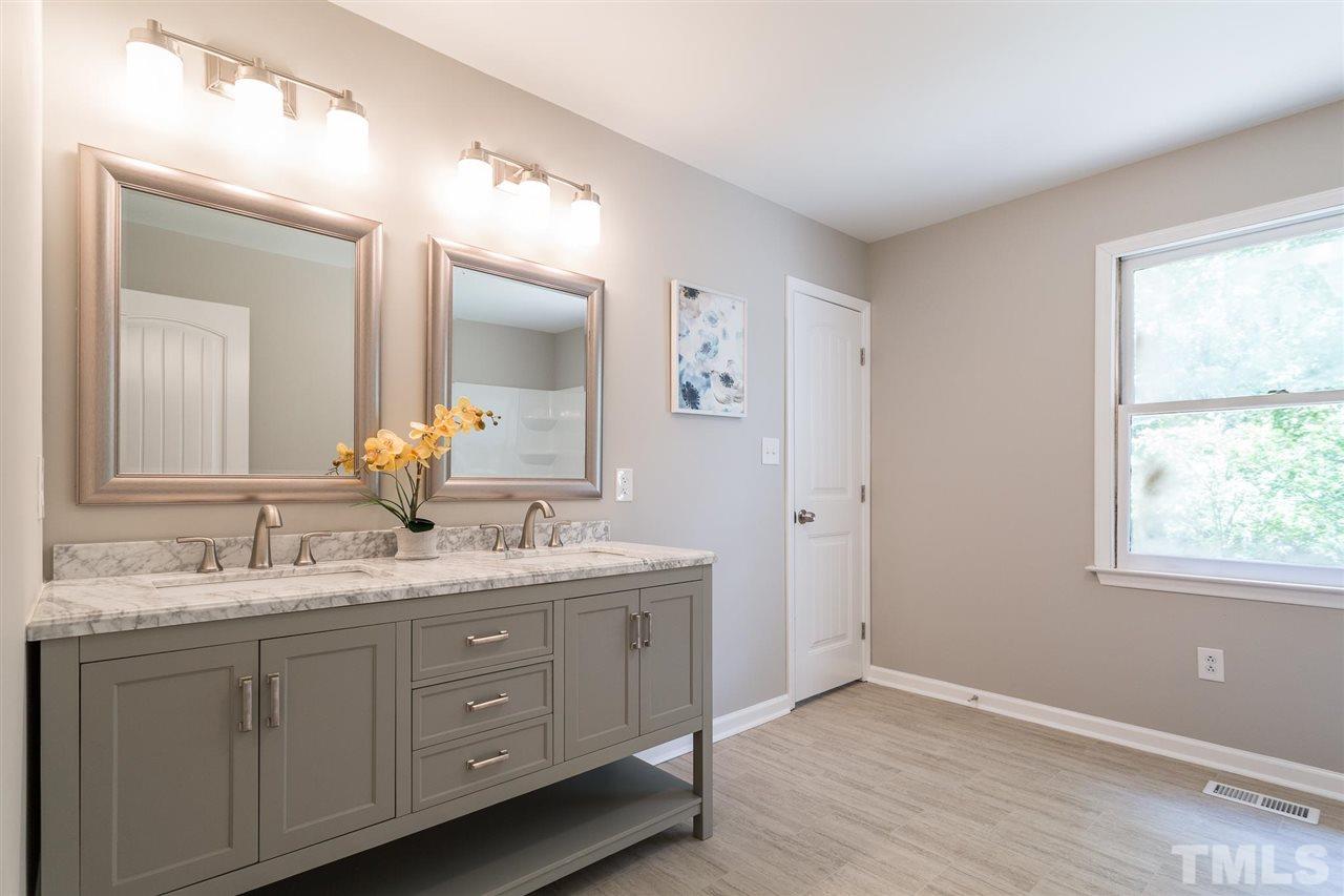 5513 Roslyn Road Durham, NC 27712 - Photo 6 of 24