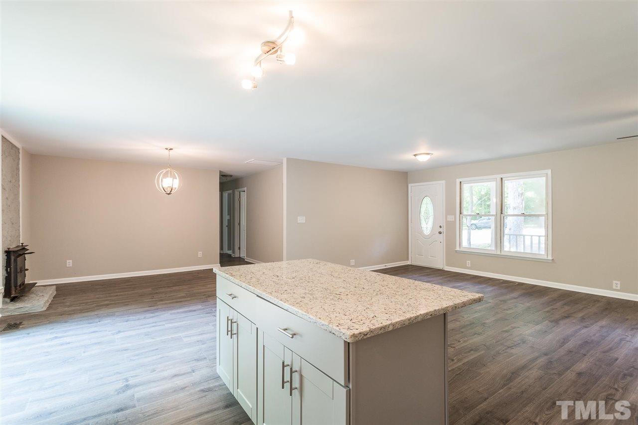 5513 Roslyn Road Durham, NC 27712 - Photo 9 of 24