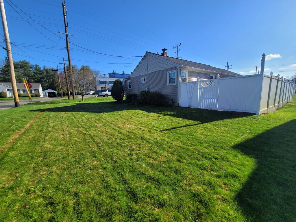 3218 Country Club Road Endicott, NY 13760 - Photo 6 of 35 Gallery Image 6