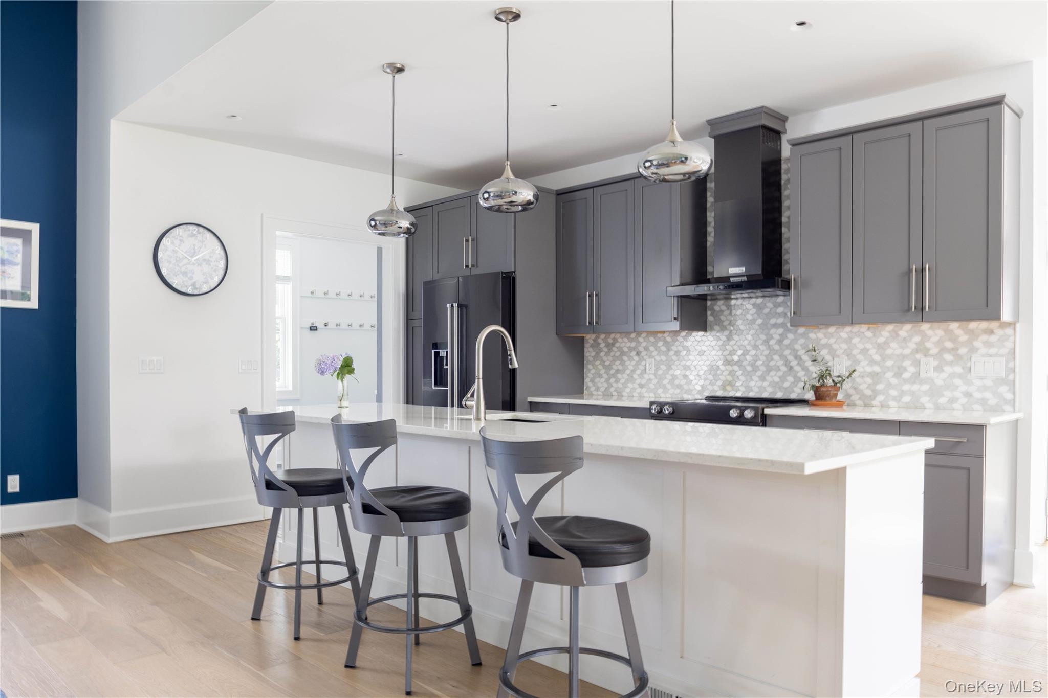 1430 Marratooka Road Mattituck, NY 11952 - Photo 9 of 22 Gallery Image 9