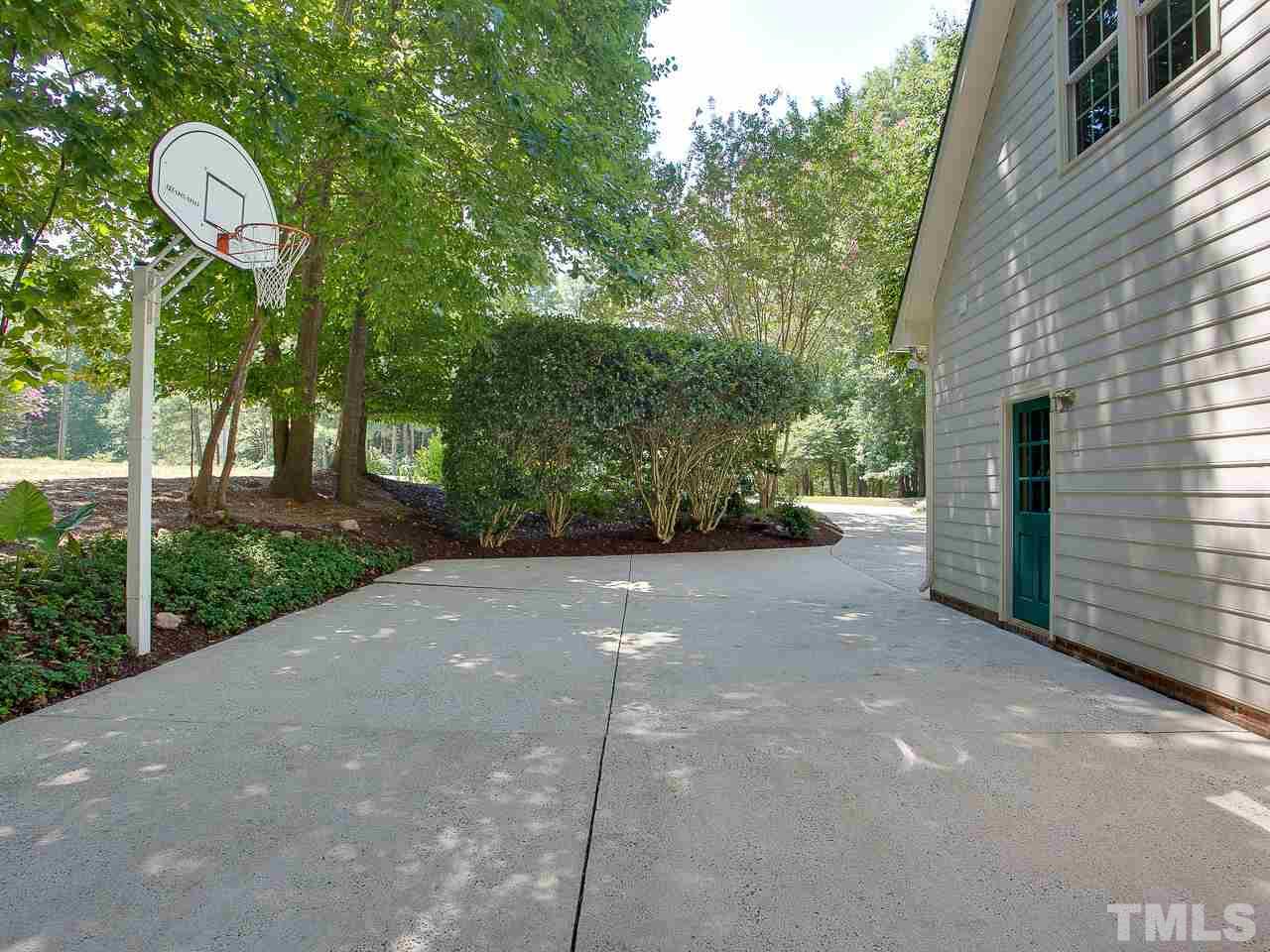 900 Oxgate Circle Raleigh, NC 27615 - Photo 28 of 30