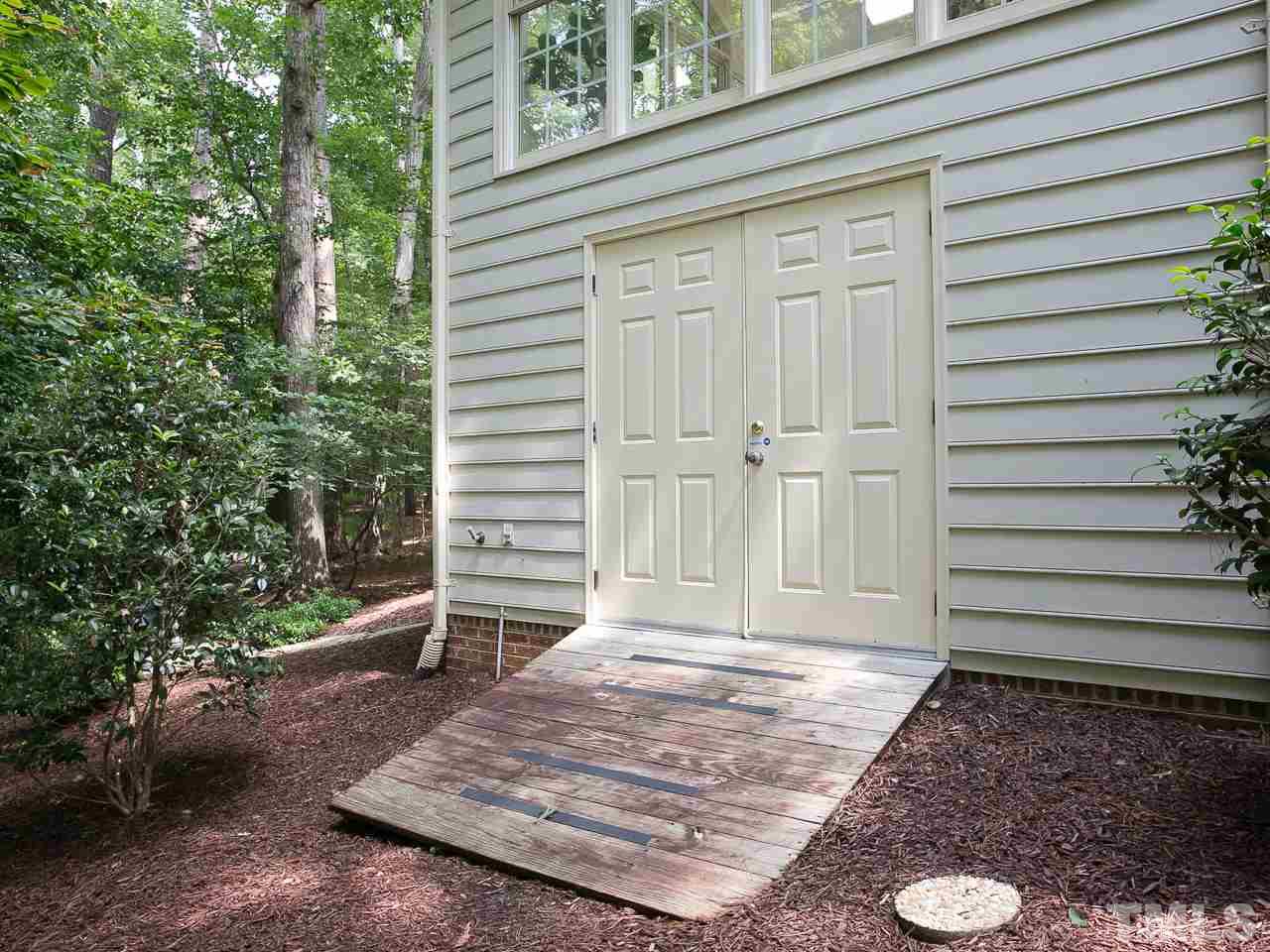 900 Oxgate Circle Raleigh, NC 27615 - Photo 29 of 30
