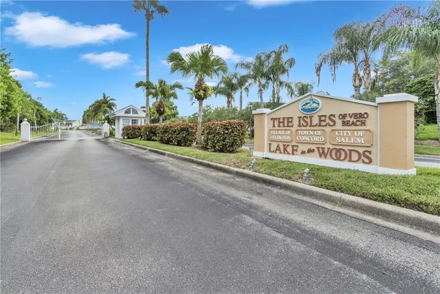 $1,800 | 1947 Aynsley Way, Unit 343, Vero Beach, FL 32966