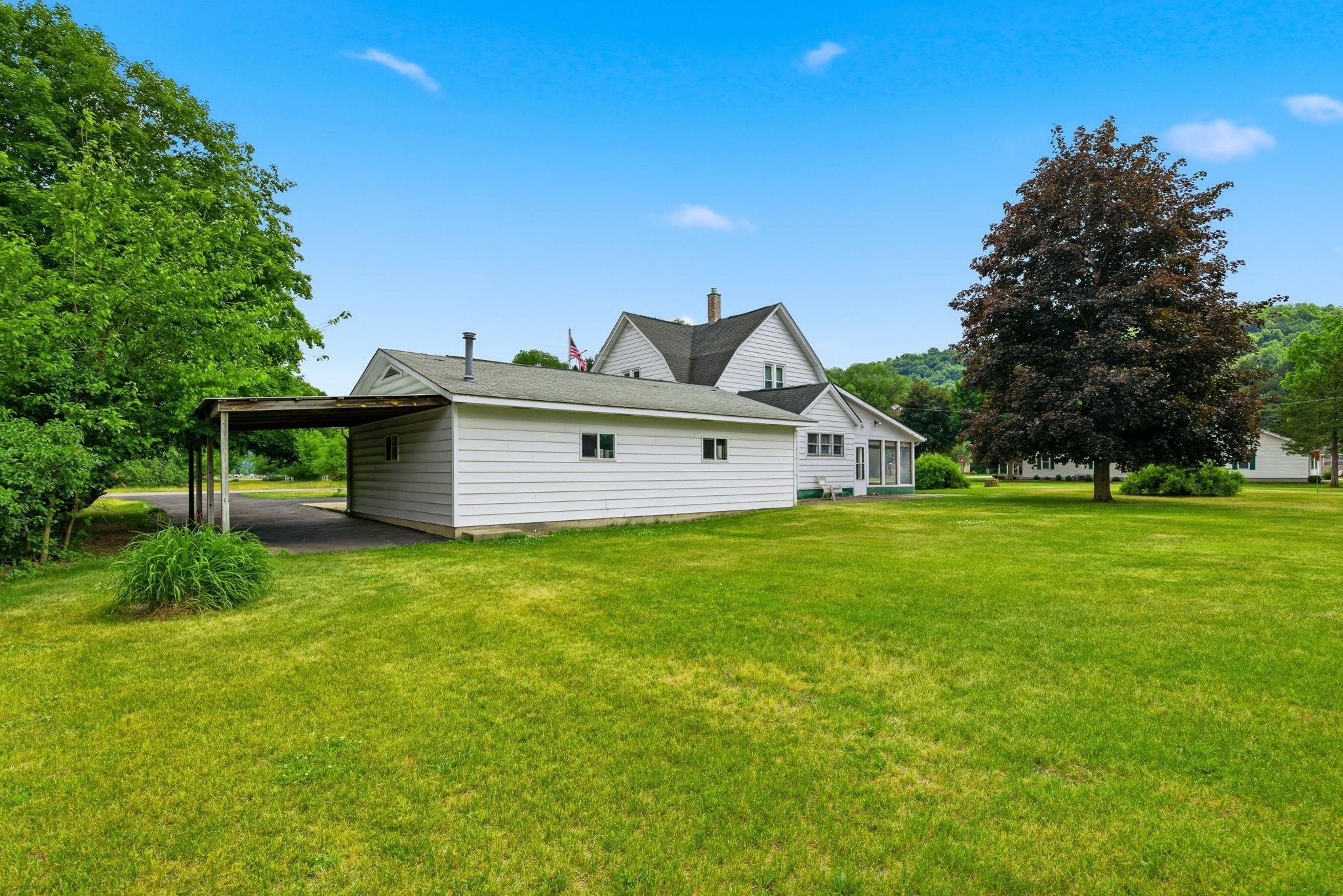 106 South 7th Street Avoca, WI 53506 - Photo 12 of 56