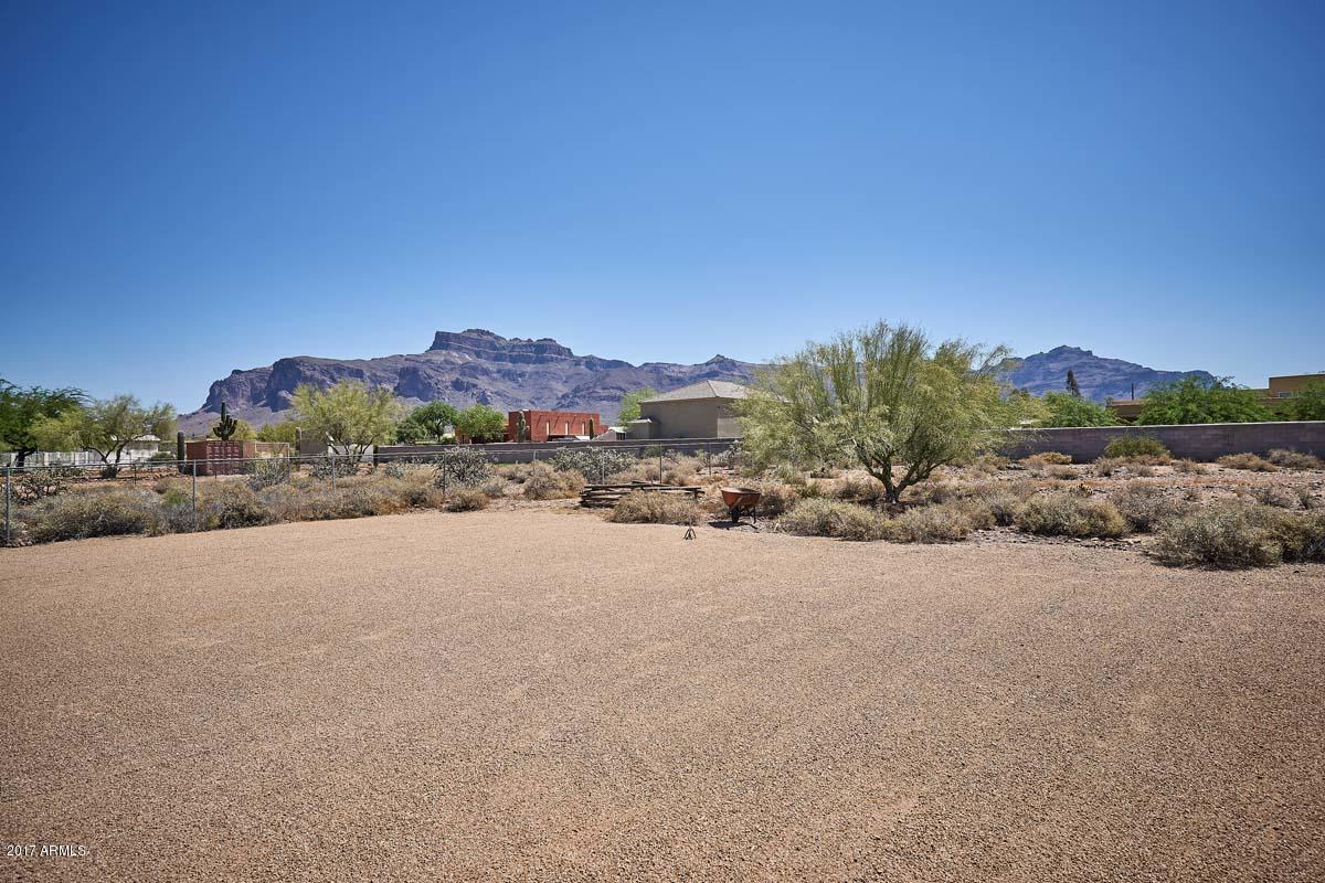 2209 South Sixshooter Road Apache Junction, AZ 85119 - Photo 27 of 49 Backyard-Mountain Views