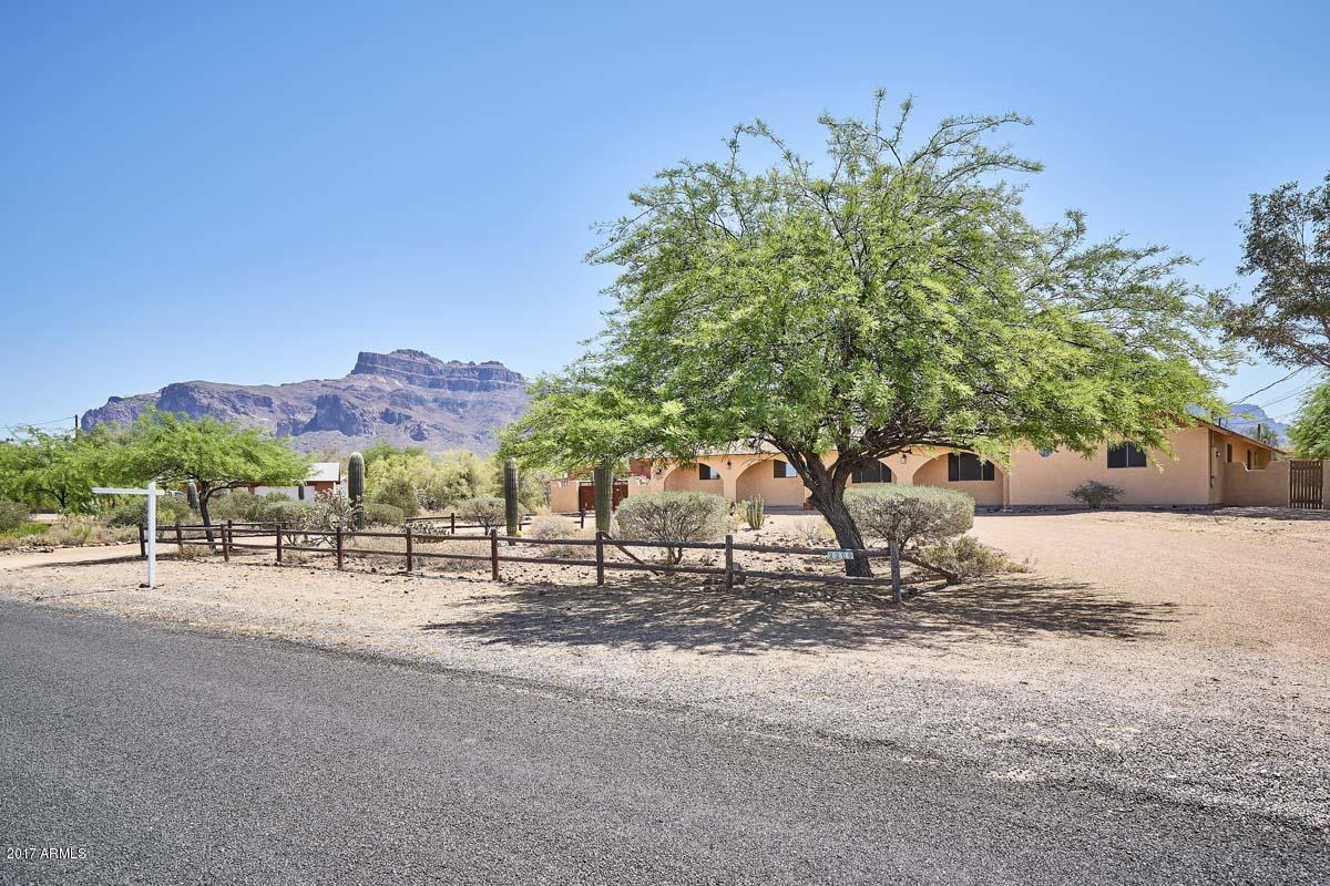 2209 South Sixshooter Road Apache Junction, AZ 85119 - Photo 9 of 49 Front-Street View2