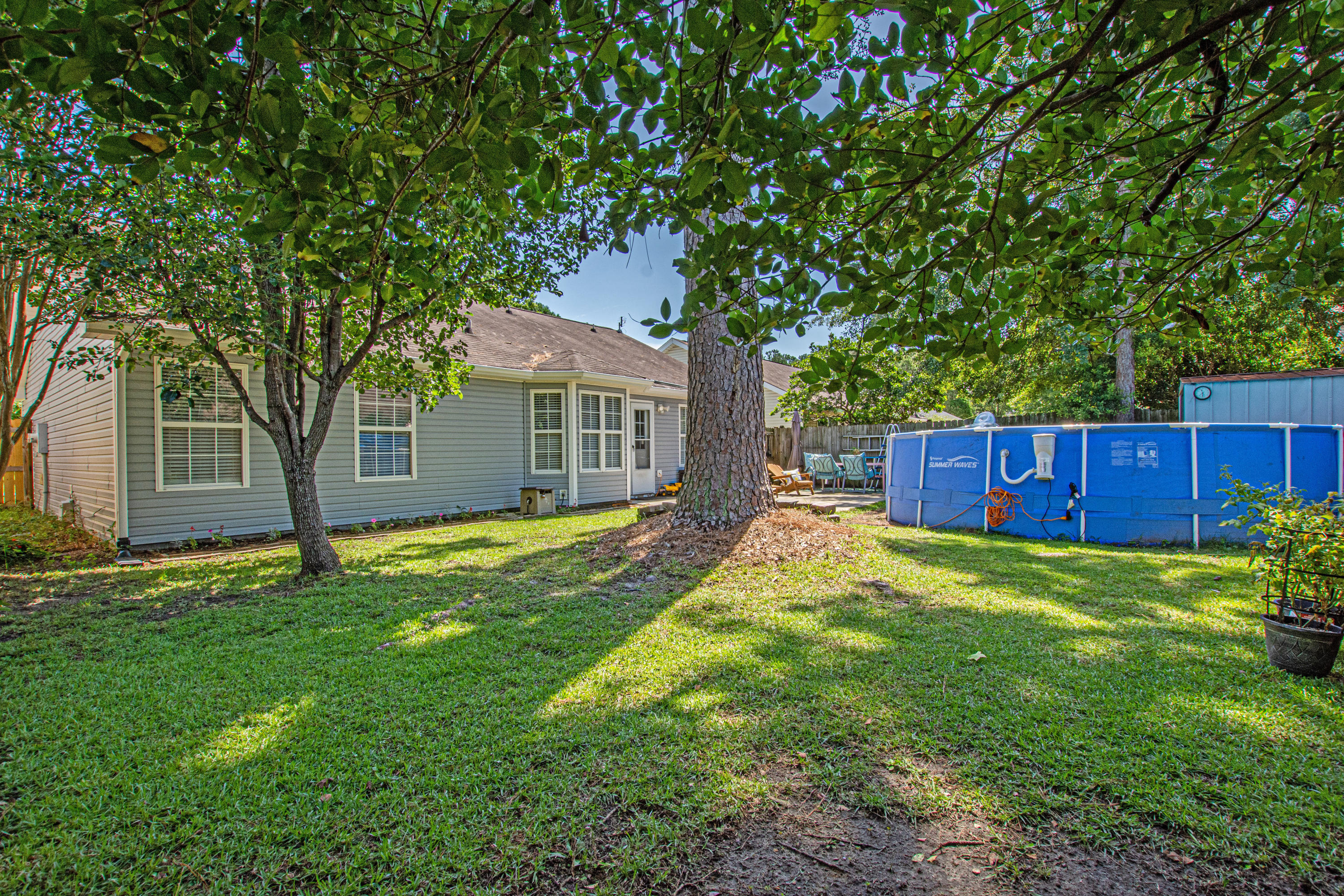 115 Cambridge Road Summerville, SC 29486 - Photo 13 of 28 0-5