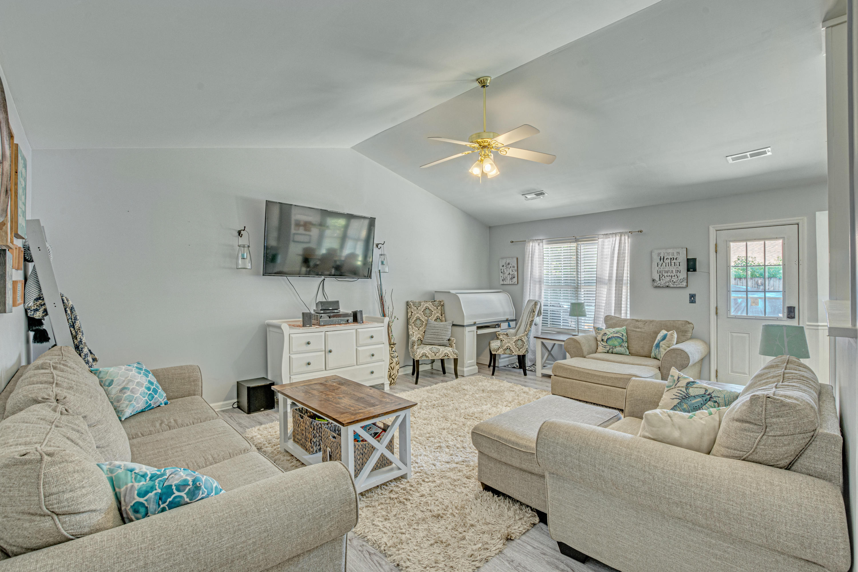 115 Cambridge Road Summerville, SC 29486 - Photo 7 of 28 17