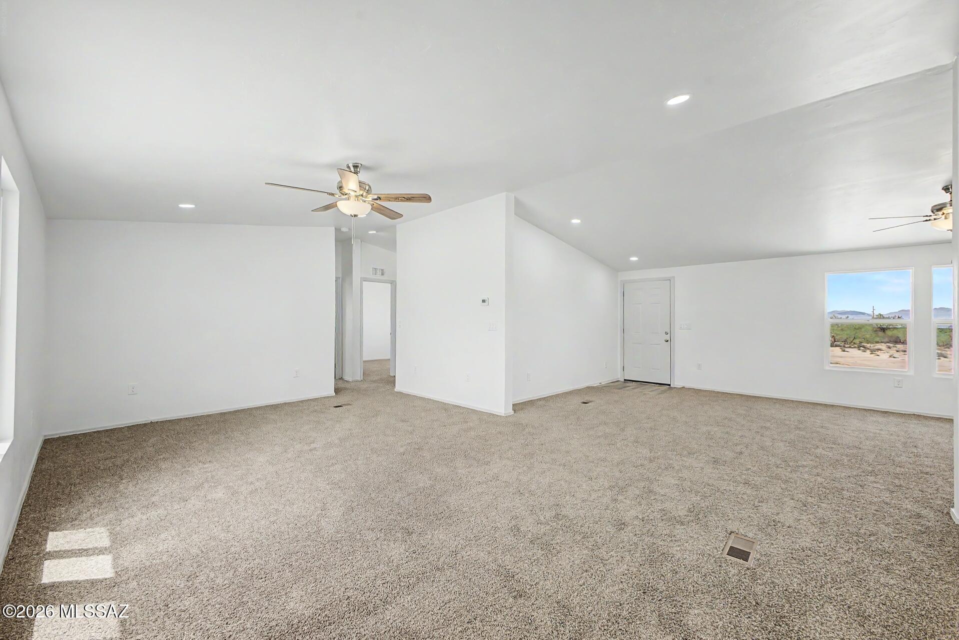 8250 South Marstellar Road Tucson, AZ 85736 - Photo 10 of 41