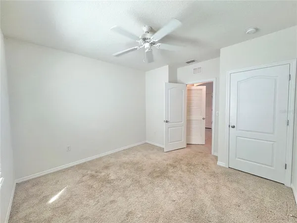 $2,000 | 632 Autumn Stream Drive, Auburndale, FL 33823