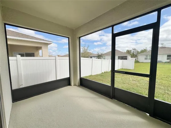 $2,000 | 632 Autumn Stream Drive, Auburndale, FL 33823