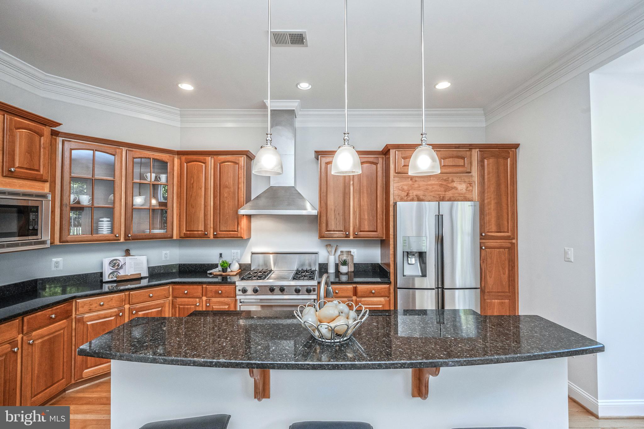 7004 Eastern Red Cedar Lane McLean, VA 22101 - Photo 10 of 37