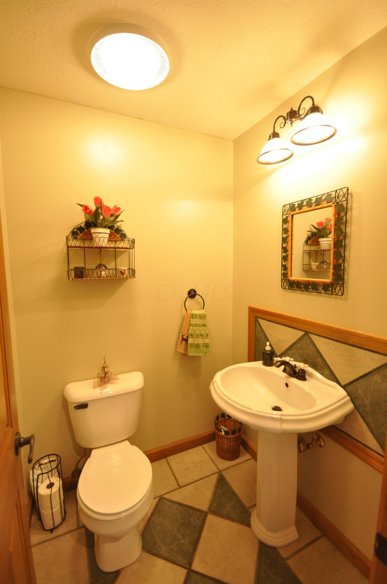 1195 McGrery Road Southeast Lancaster, OH 43130 - Photo 14 of 37 Gallery Image 14