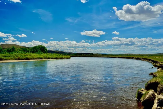 $14,950,000 | 475 County Rd 324, Sinclair, WY 82334