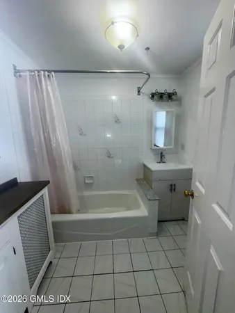 $4,200 | 6 Sherman Avenue, Unit 1, Greenwich, CT 06830