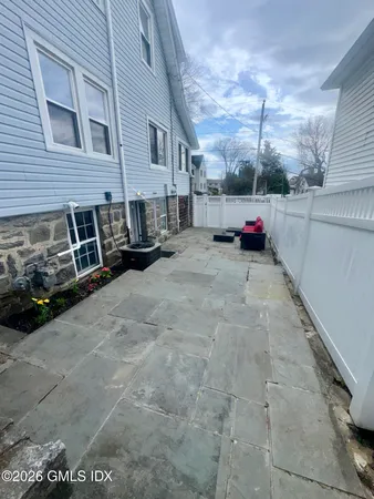 $4,200 | 6 Sherman Avenue, Unit 1, Greenwich, CT 06830