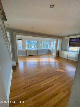 $4,200 | 6 Sherman Avenue, Unit 1, Greenwich, CT 06830