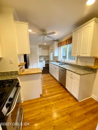 $4,200 | 6 Sherman Avenue, Unit 1, Greenwich, CT 06830