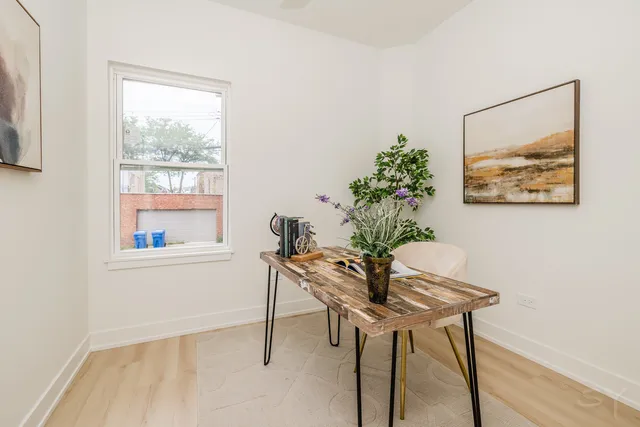 $4,000 | 1830 South Peoria Street, Unit 1, Chicago, IL 60608