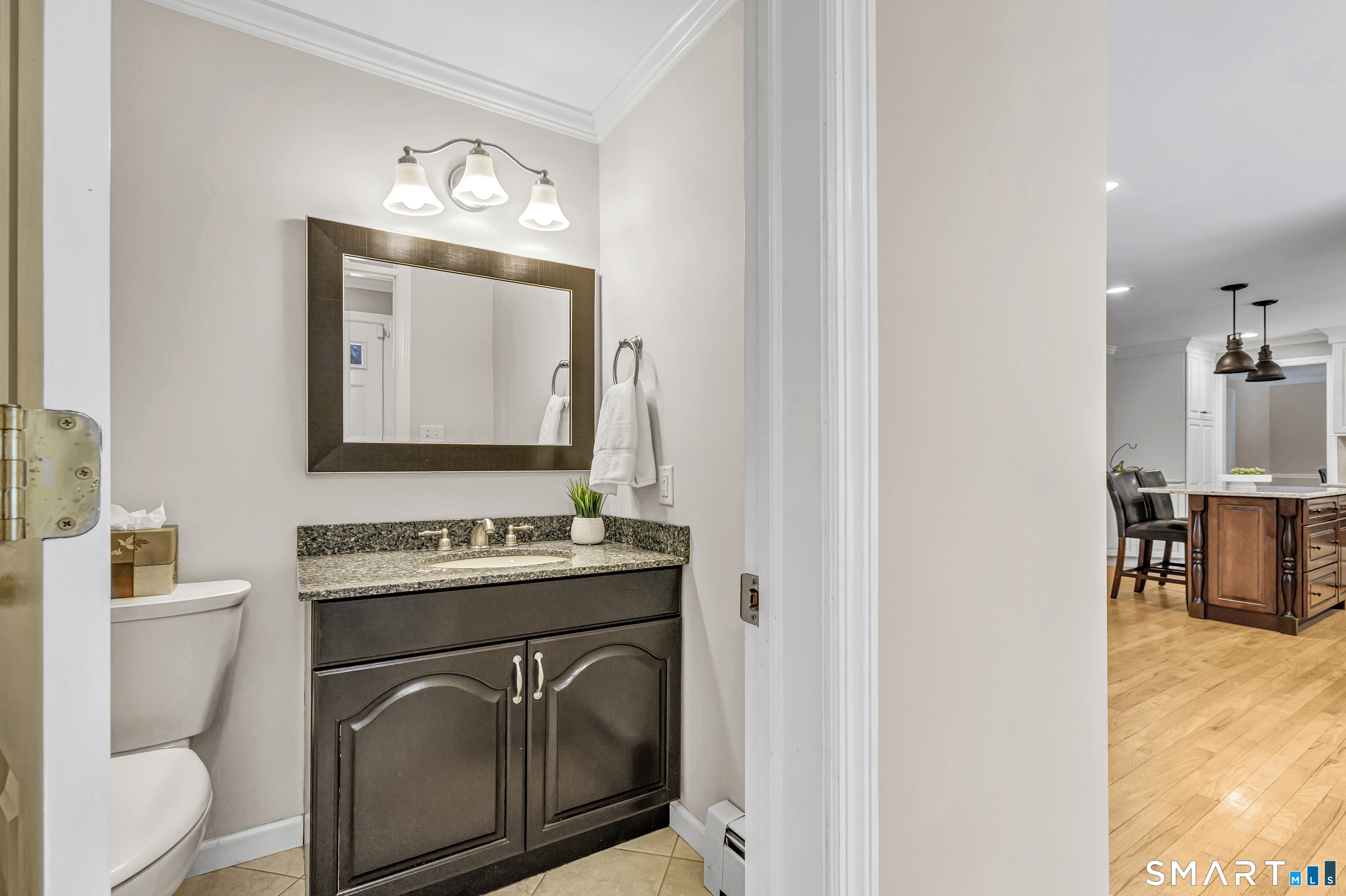 85 Teeter Rock Road Trumbull, CT 06611 - Photo 18 of 40