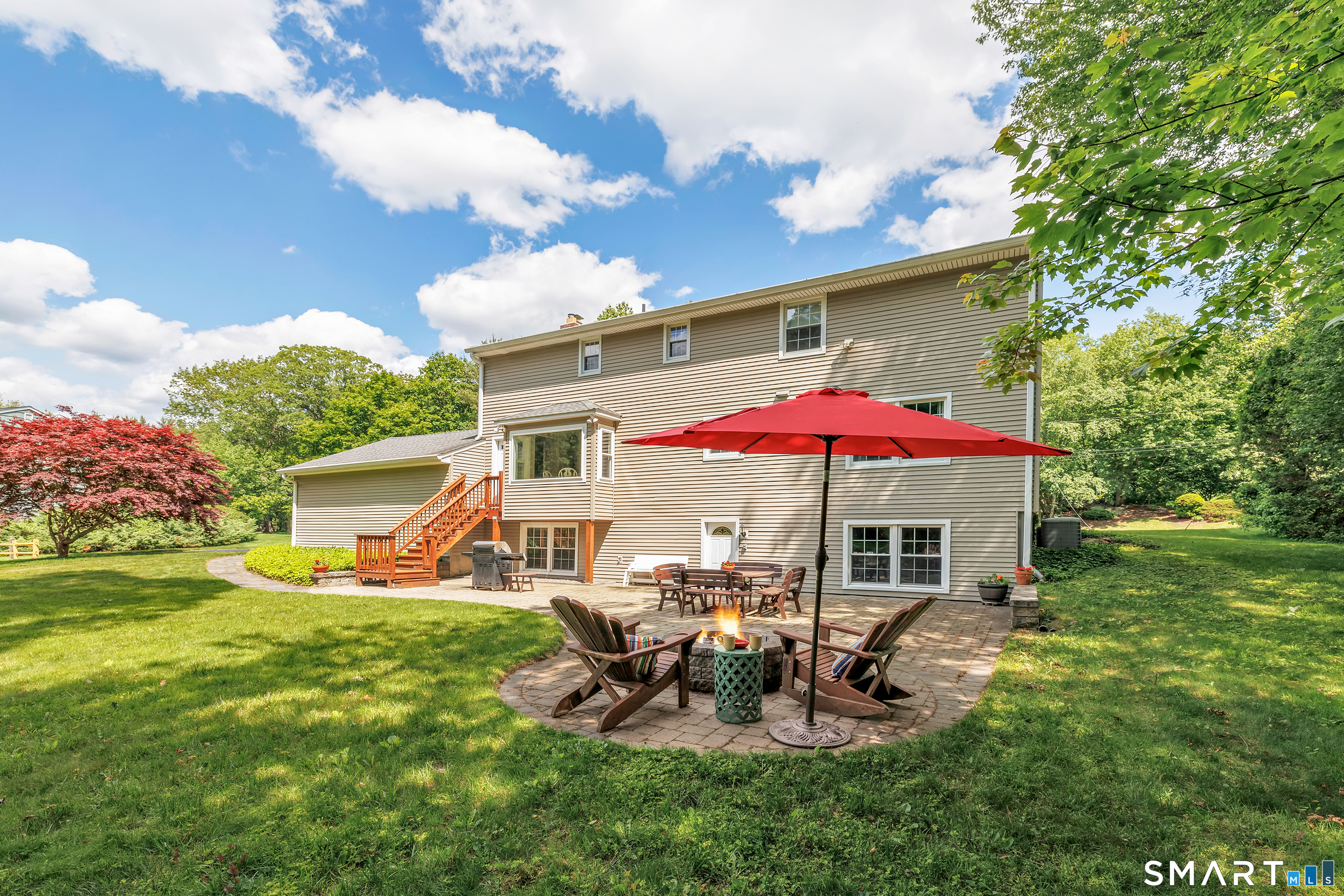 85 Teeter Rock Road Trumbull, CT 06611 - Photo 34 of 40