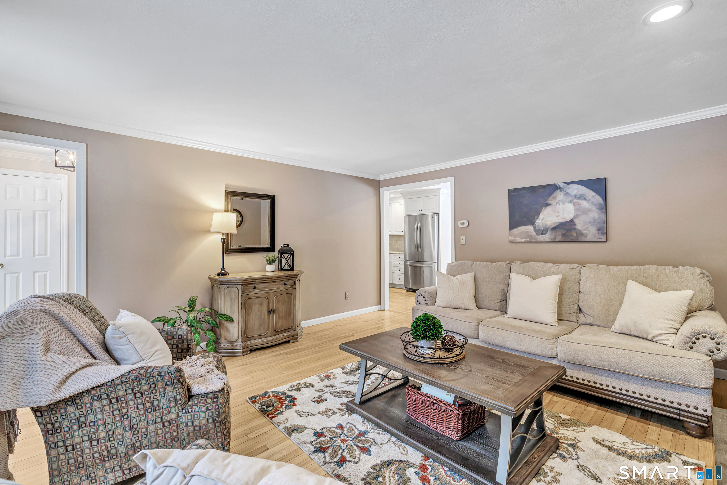 85 Teeter Rock Road Trumbull, CT 06611 - Photo 6 of 40