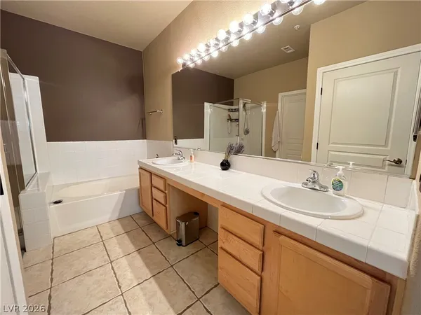 $2,045 | 1000 Duckhorn Court, Unit 101, Las Vegas, NV 89144