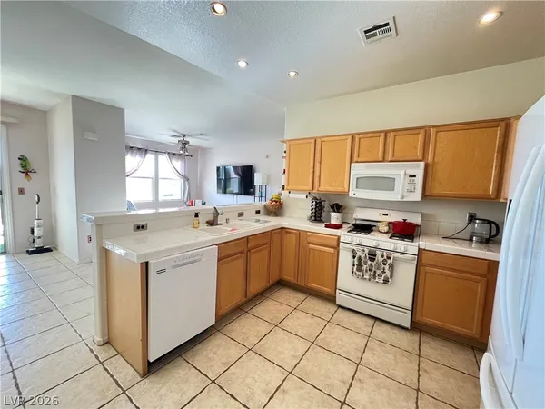 $2,045 | 1000 Duckhorn Court, Unit 101, Las Vegas, NV 89144