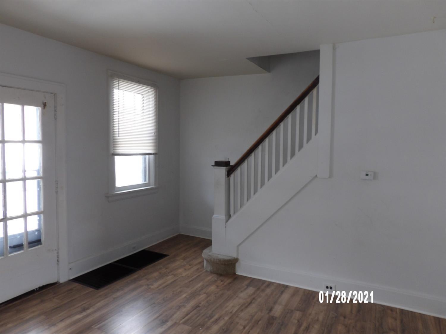 1276 Rutledge Avenue Cincinnati, OH 45205 - Photo 3 of 13
