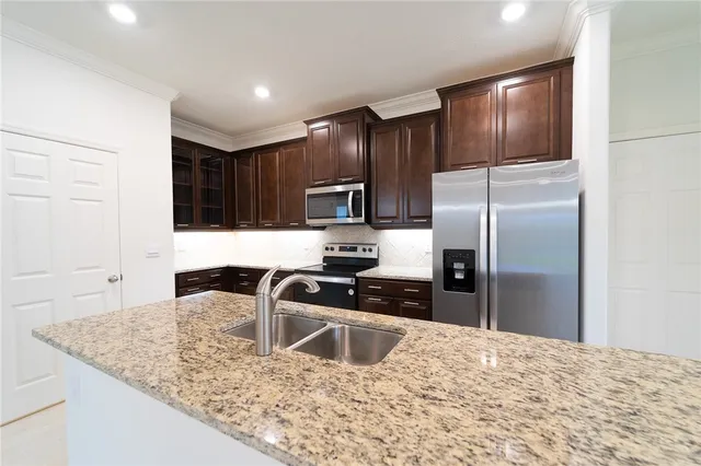 $3,595 | 2882 St Barts Square, Vero Beach, FL 32967