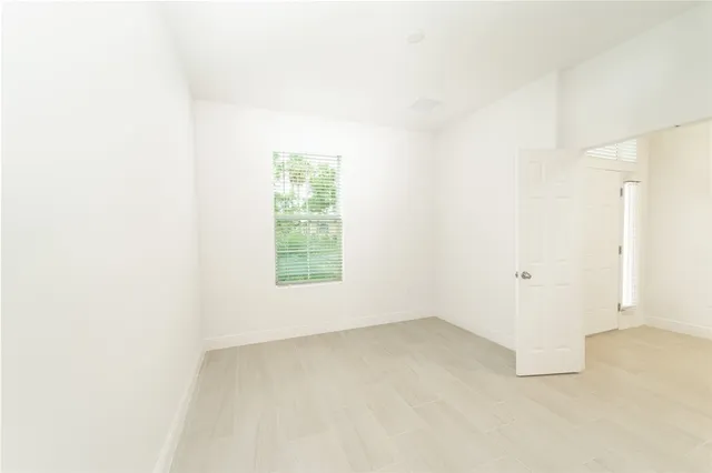 $3,595 | 2882 St Barts Square, Vero Beach, FL 32967