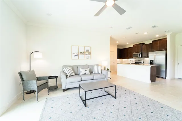 $3,595 | 2882 St Barts Square, Vero Beach, FL 32967